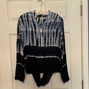 Cloth & Stone Blue and White Tie-Dye Shirt